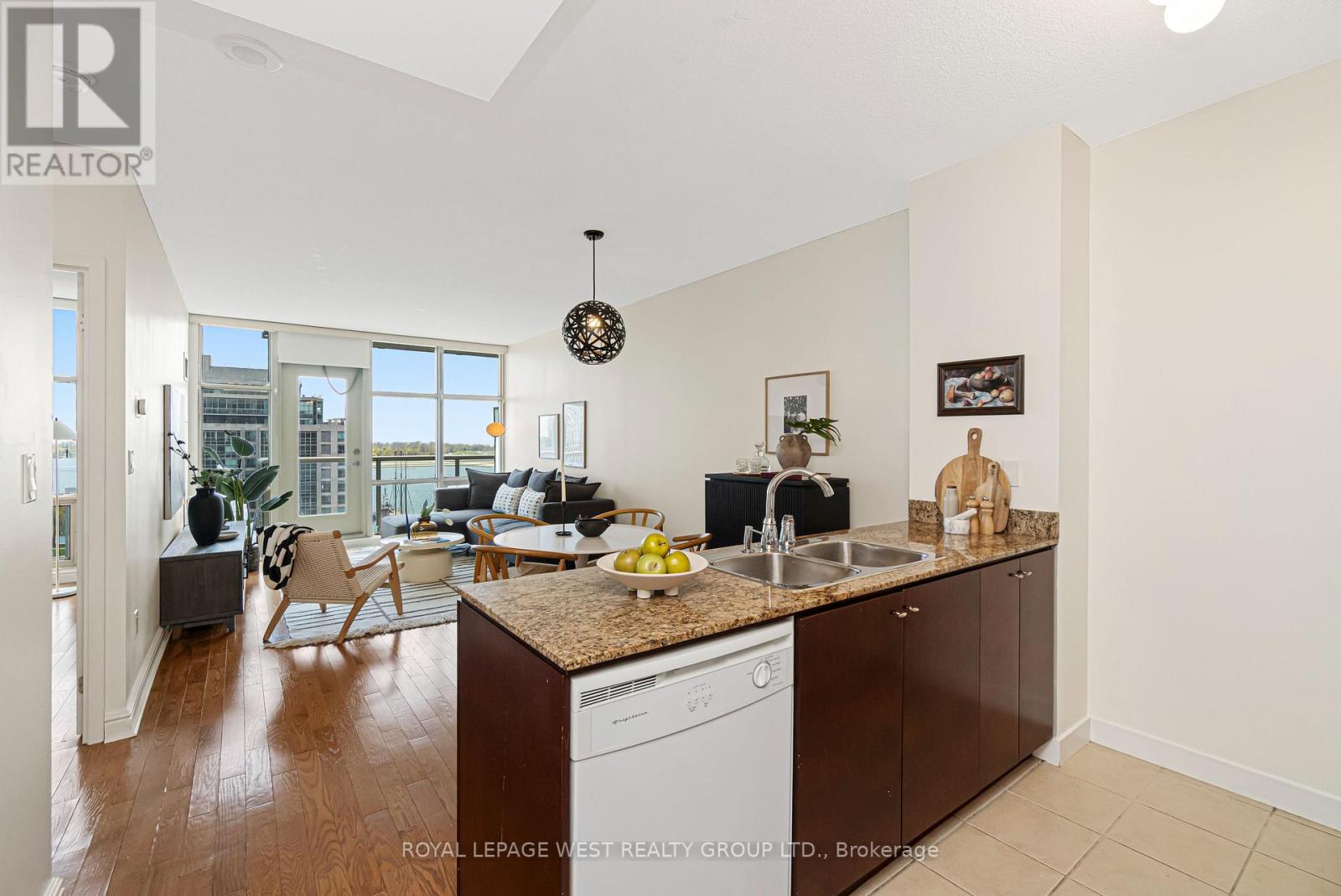##1510 35 MARINER TERRACE - 5
