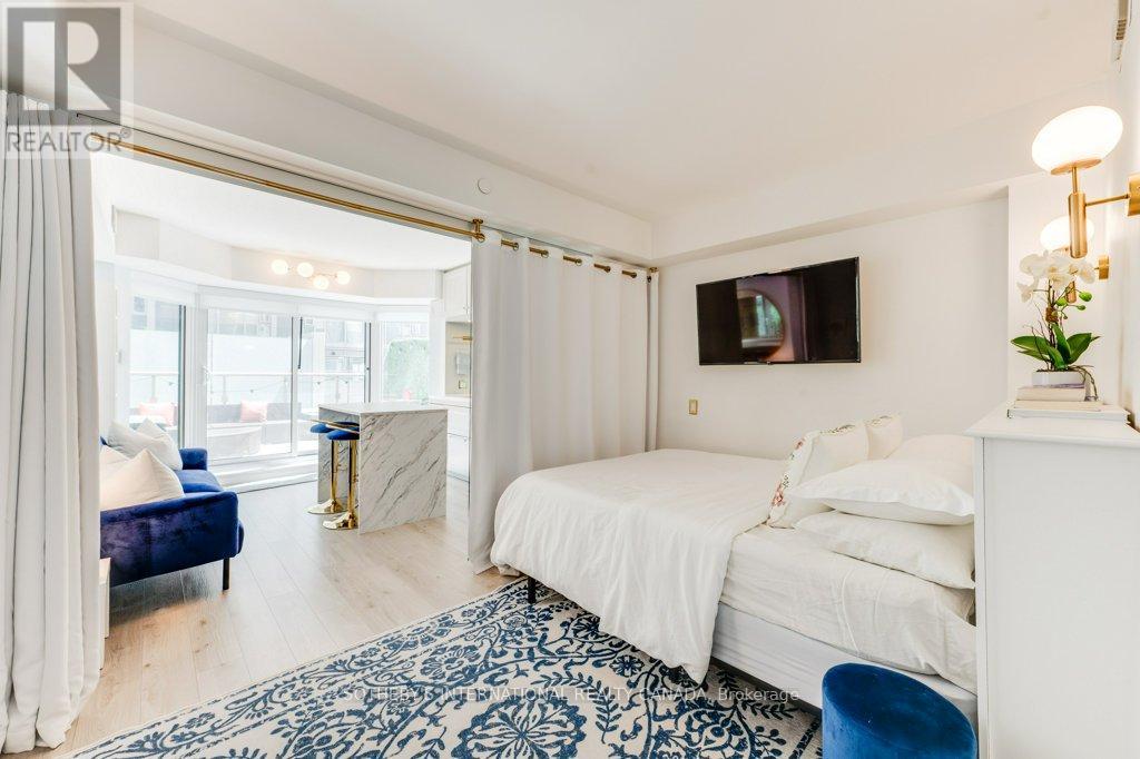 #409 155 YORKVILLE AVENUE - 10