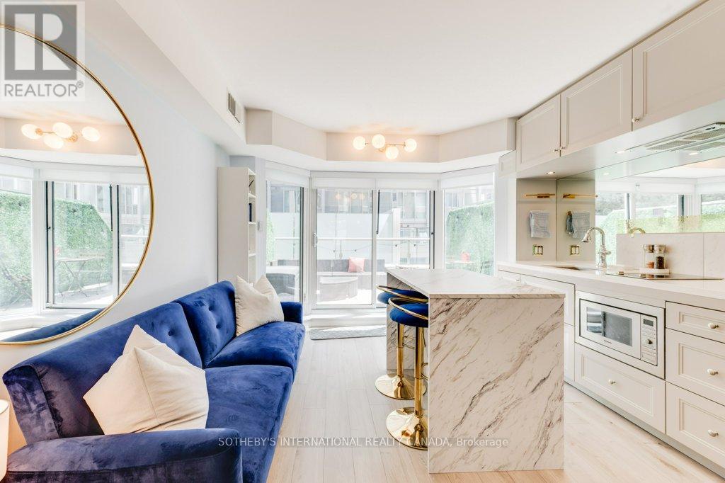 #409 155 YORKVILLE AVENUE - 16