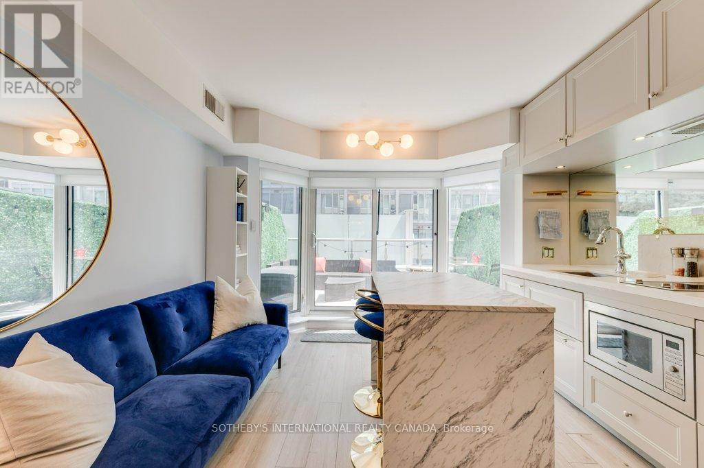 #409 155 YORKVILLE AVENUE - 26