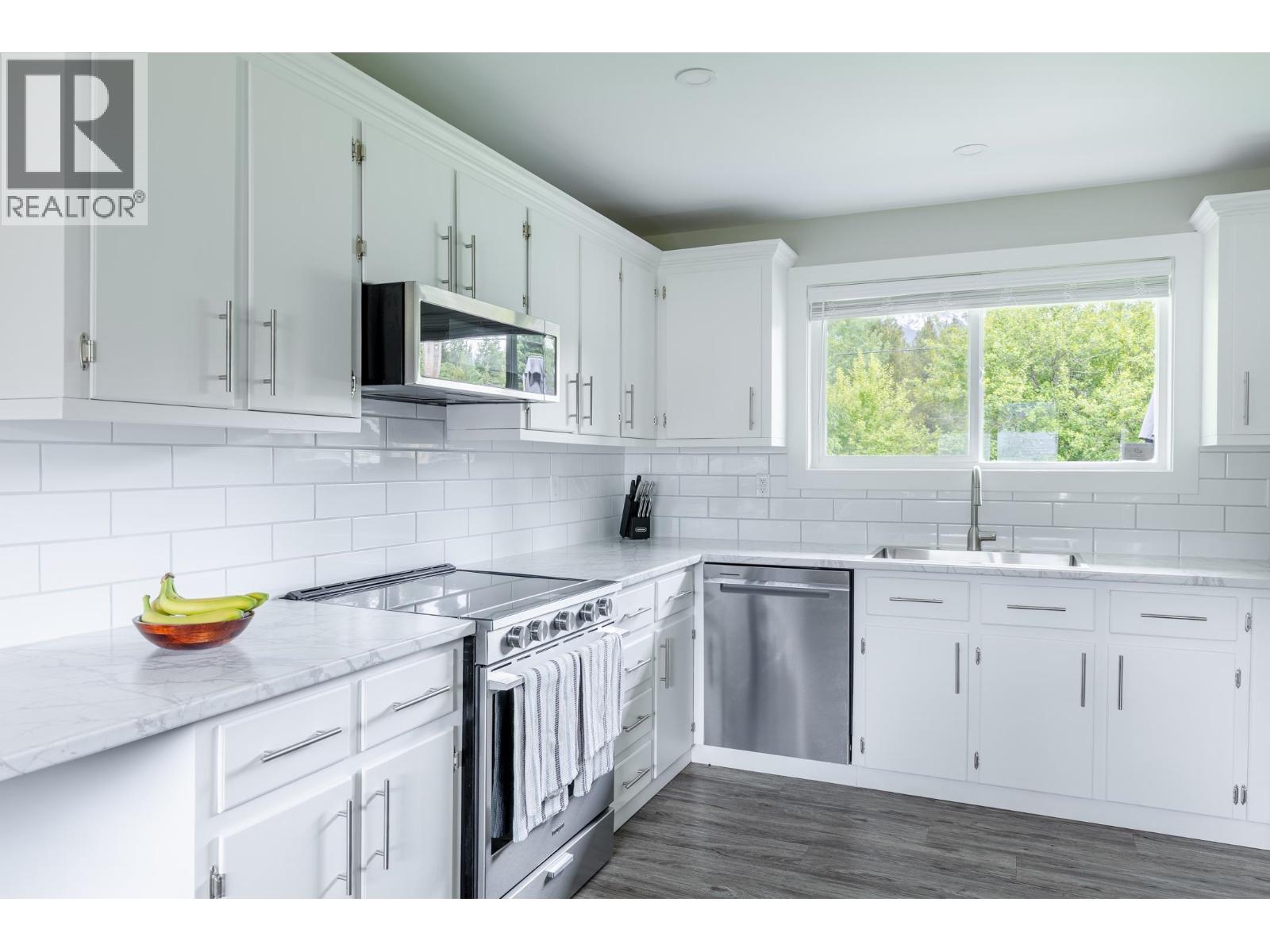 1934 CRANBERRY PLACE - 4