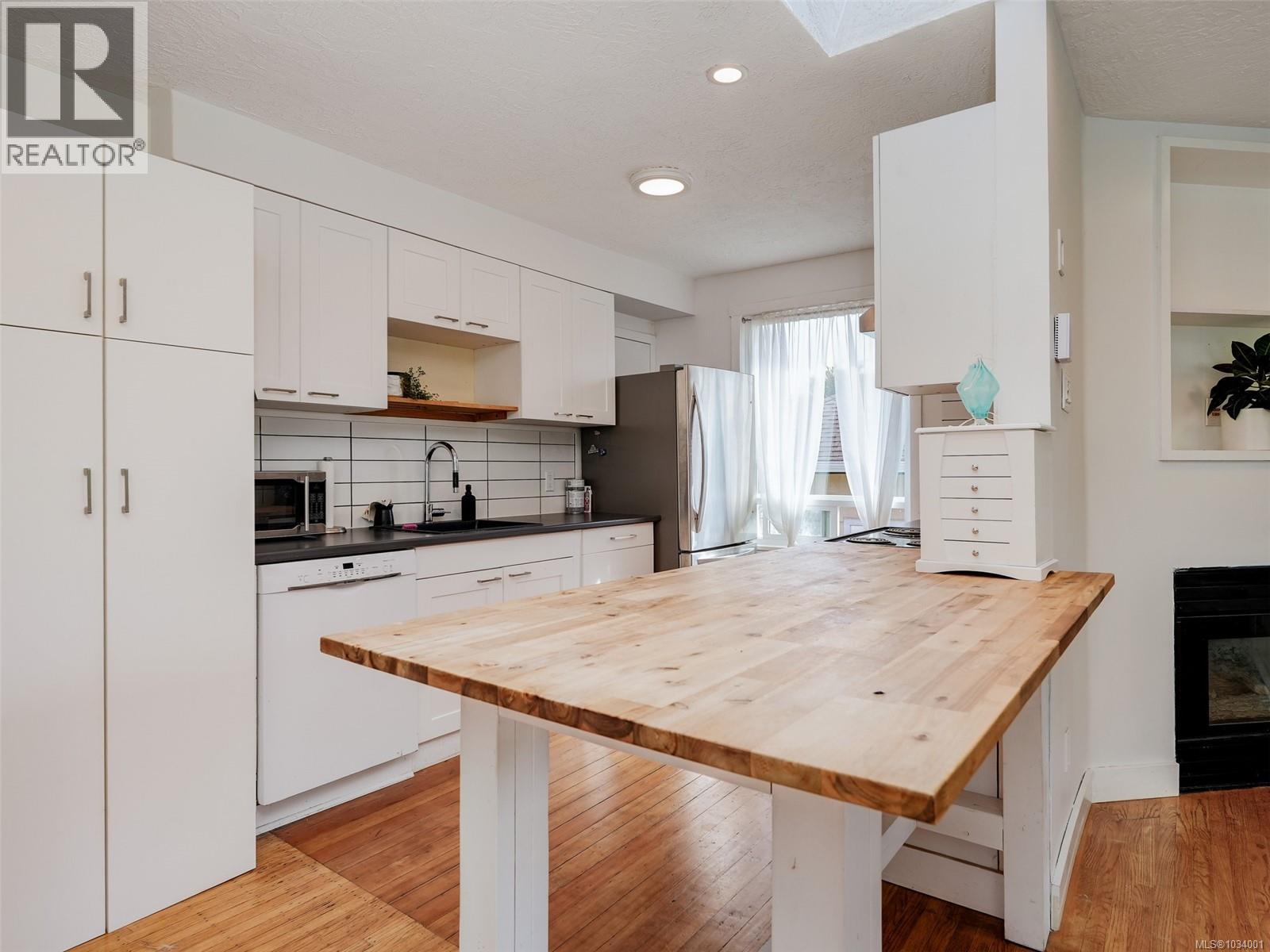 839 Villance St - 7