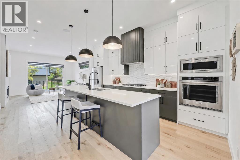 523 55 Avenue SW - 5