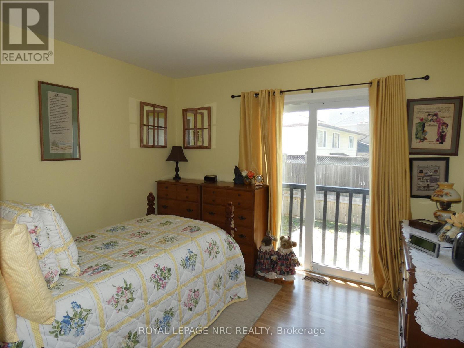 2909 HENLEY AVENUE - 12