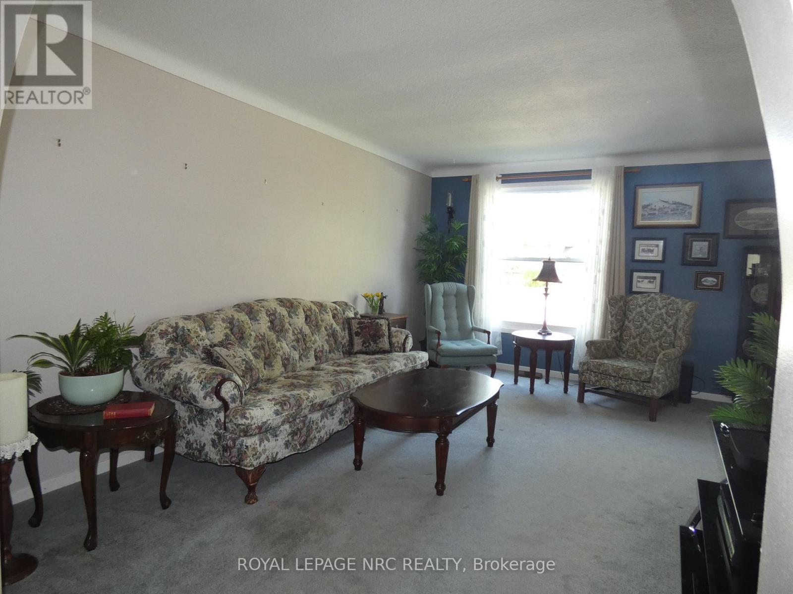 2909 HENLEY AVENUE - 4
