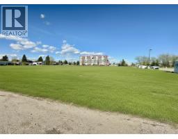 9504 100 Avenue, Fort St  John, BC V1J1X7 Photo 11