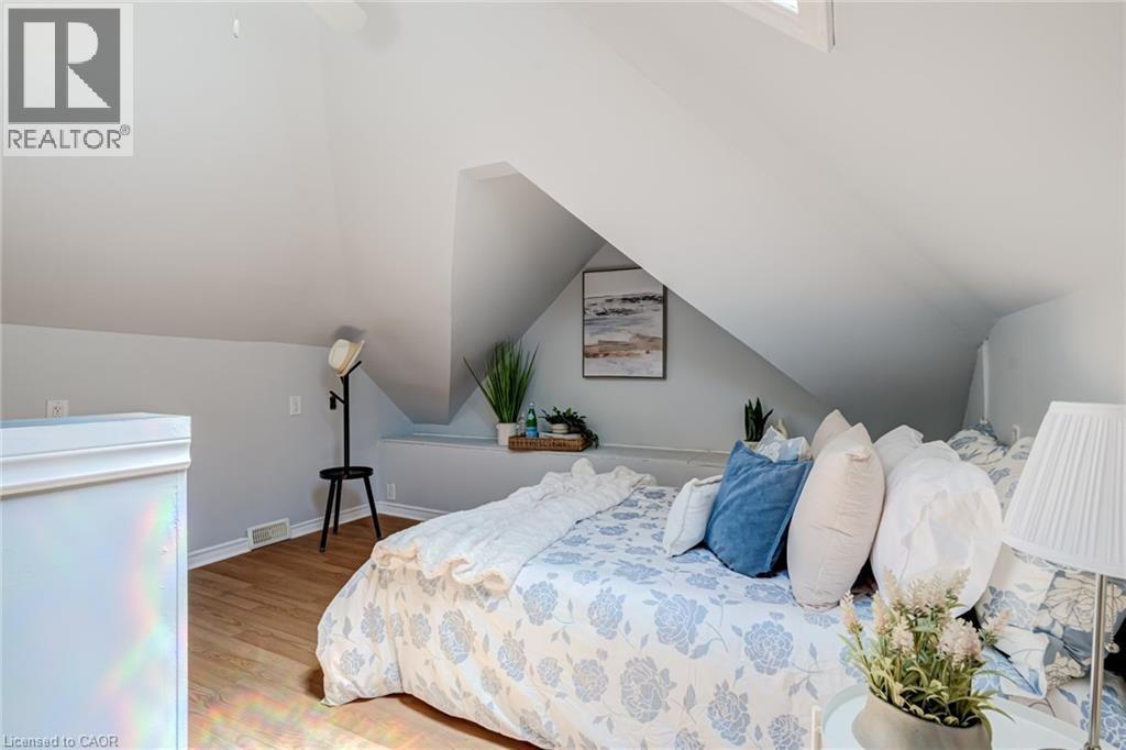 127 BARNESDALE Avenue N - 24