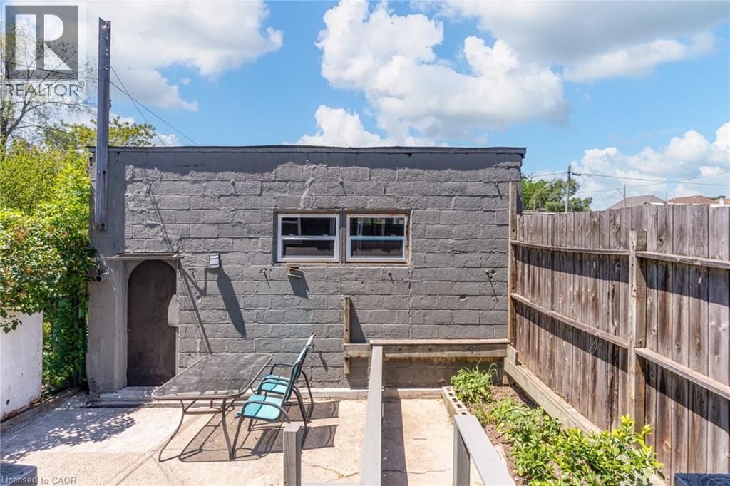 127 BARNESDALE Avenue N - 35