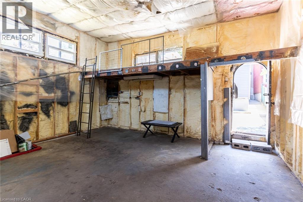 127 BARNESDALE Avenue N - 40
