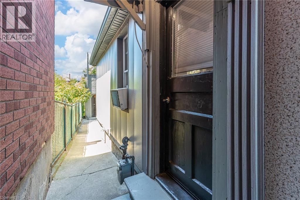 127 BARNESDALE Avenue N - 32