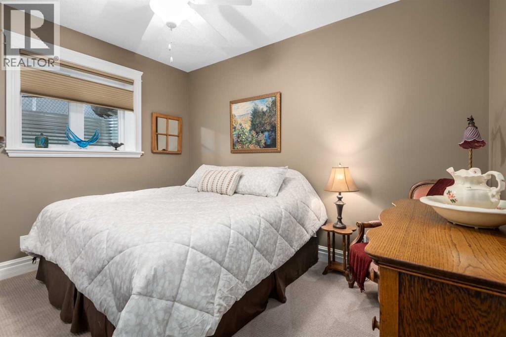 291 Coopers Hill SW - 37