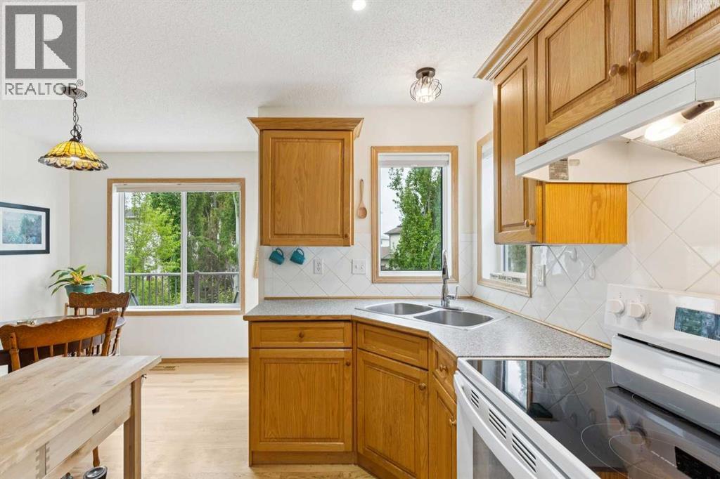23 Tuscarora Close NW - 10