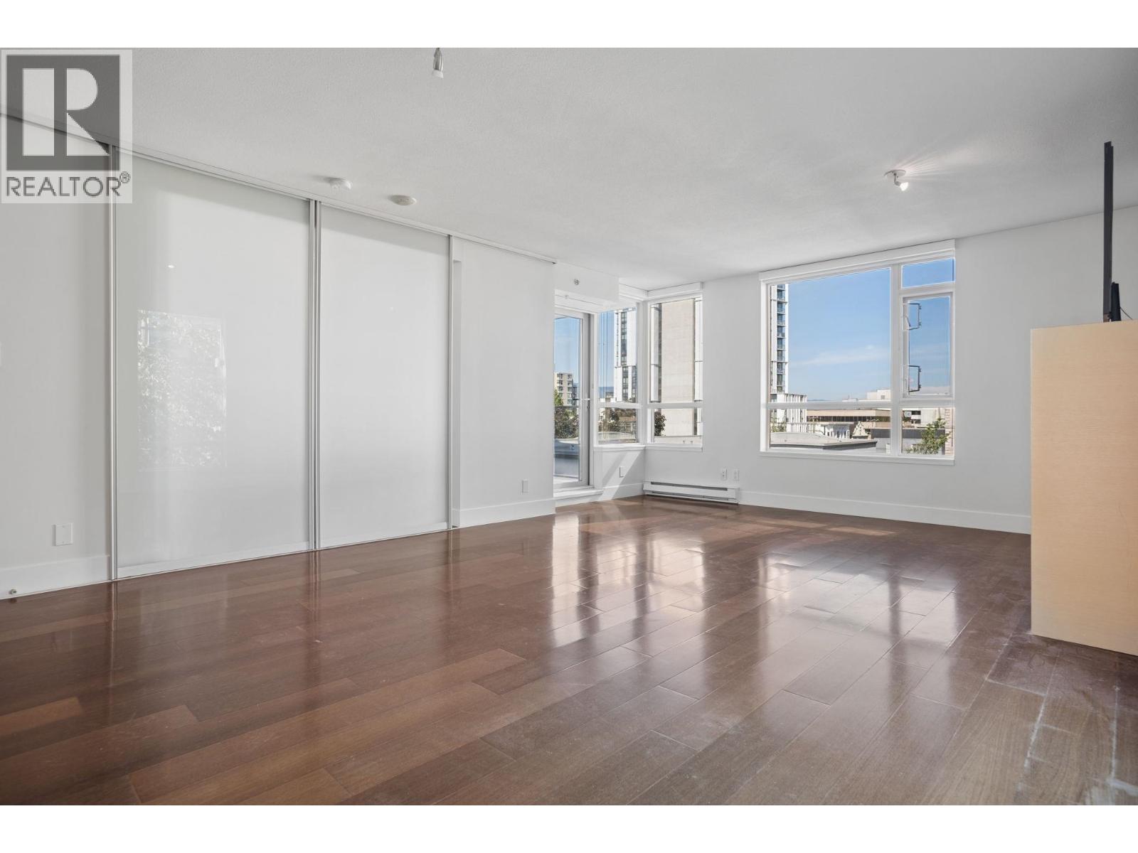 403 1530 W 8TH AVENUE — photo 3