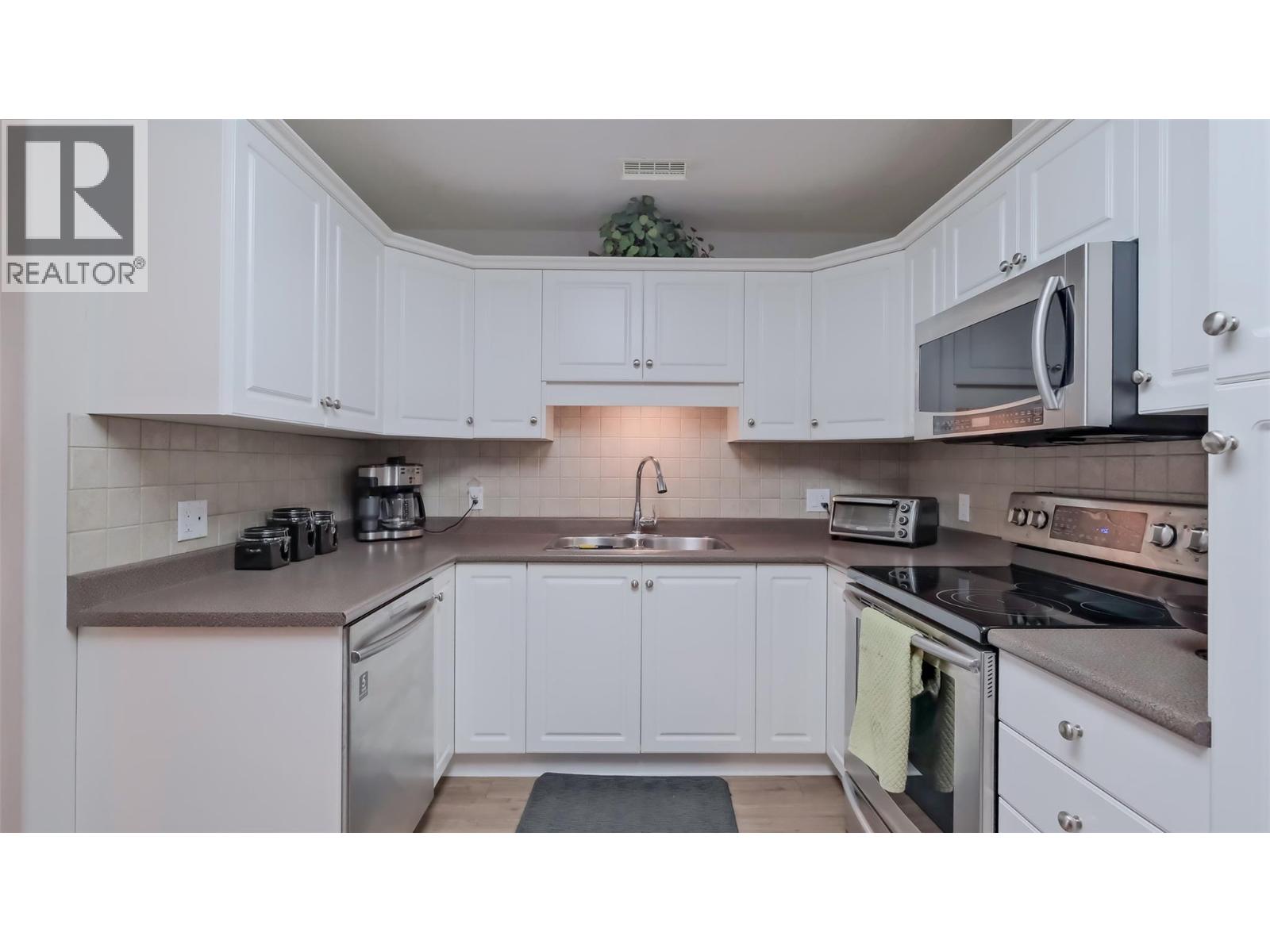 #405 1966 Durnin Road - 16