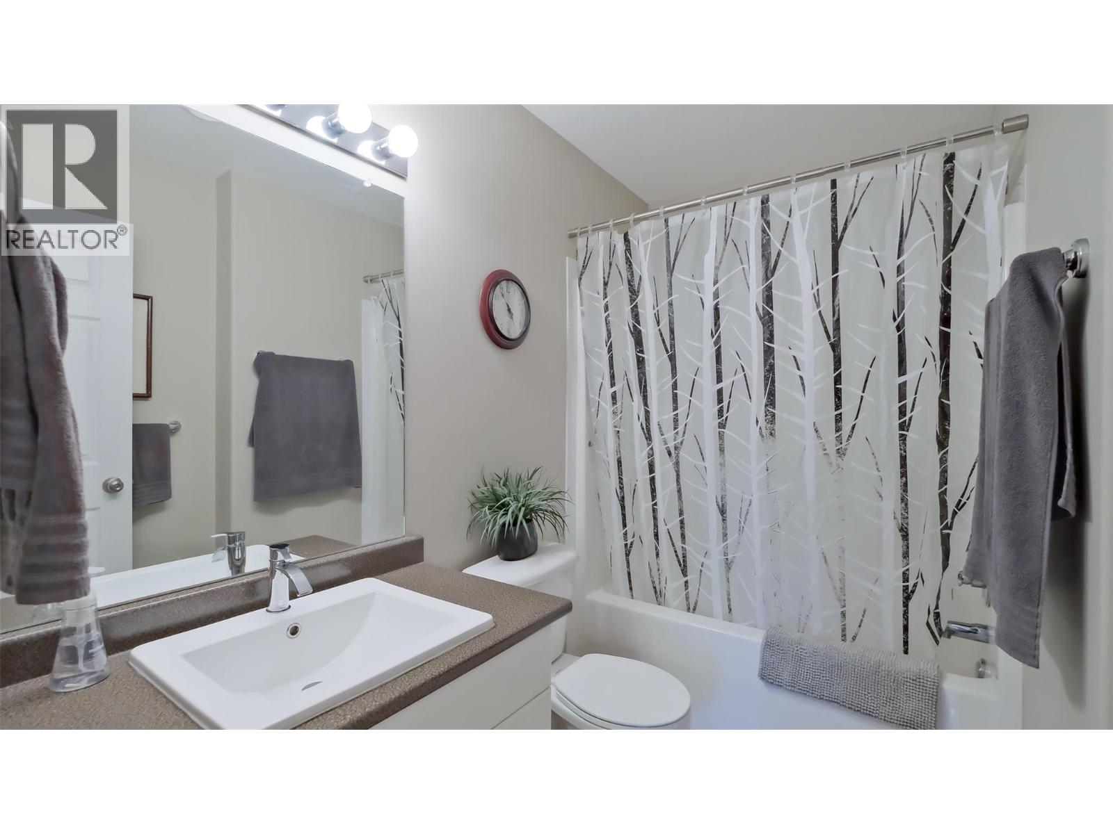 #405 1966 Durnin Road - 22
