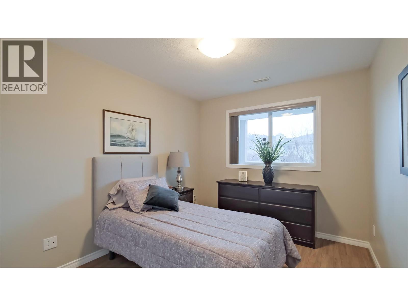 #405 1966 Durnin Road - 24