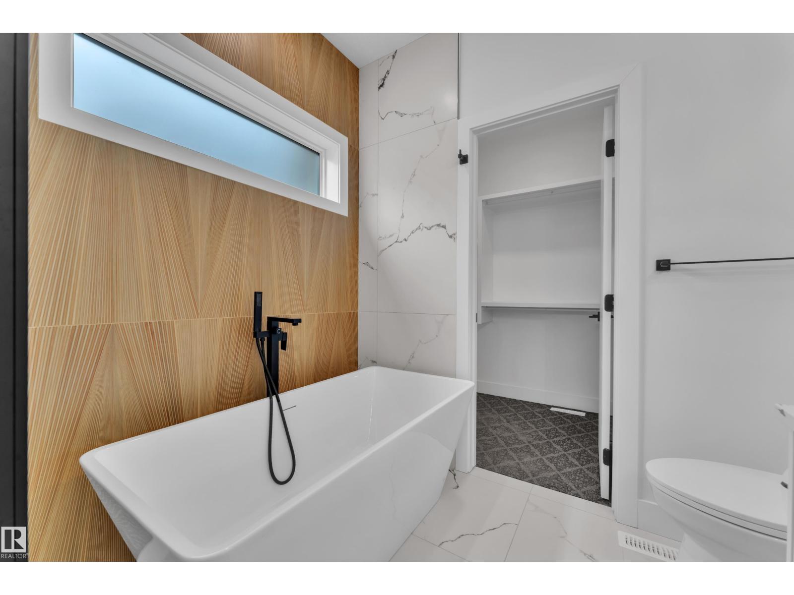 6111 CRAWFORD DR SW — photo 37