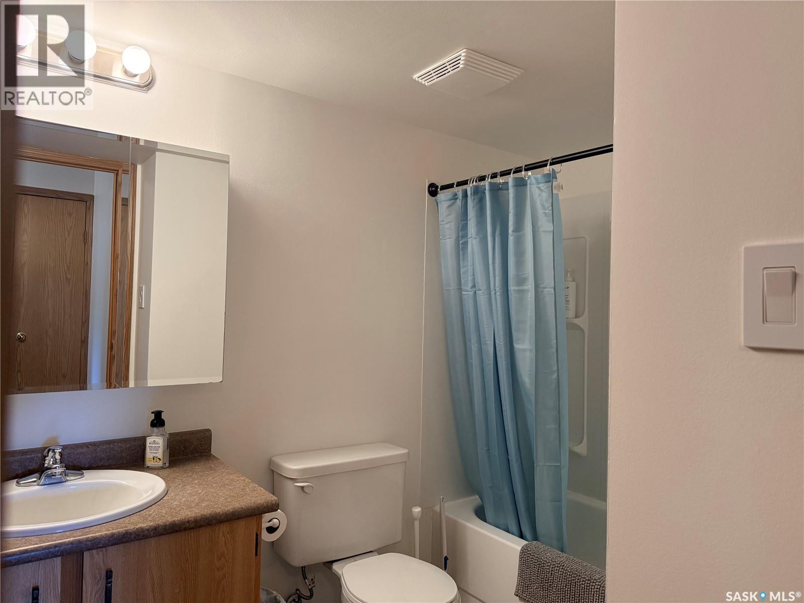 #201 51 Wood Lily DRIVE - 14