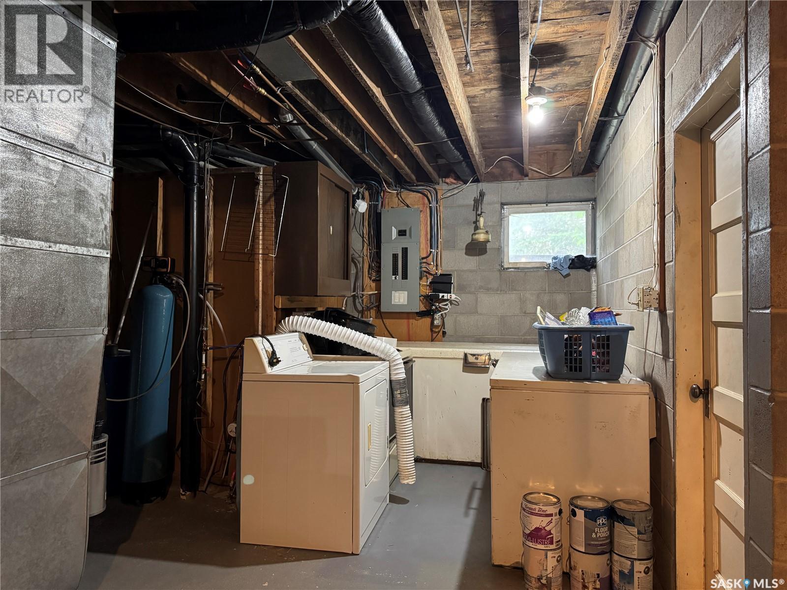 709 Broadway STREET — photo 34