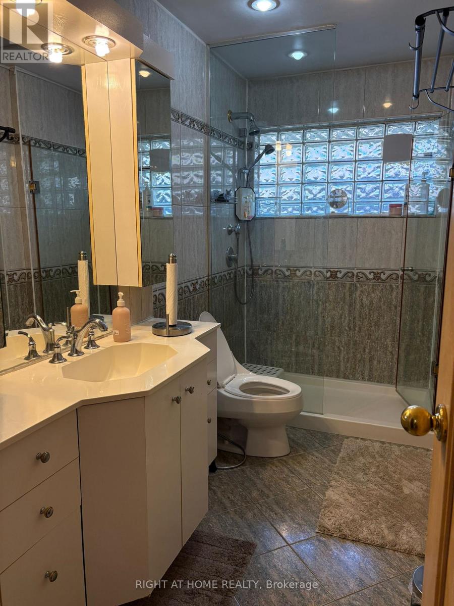 128 WOODWARD AVENUE - 4