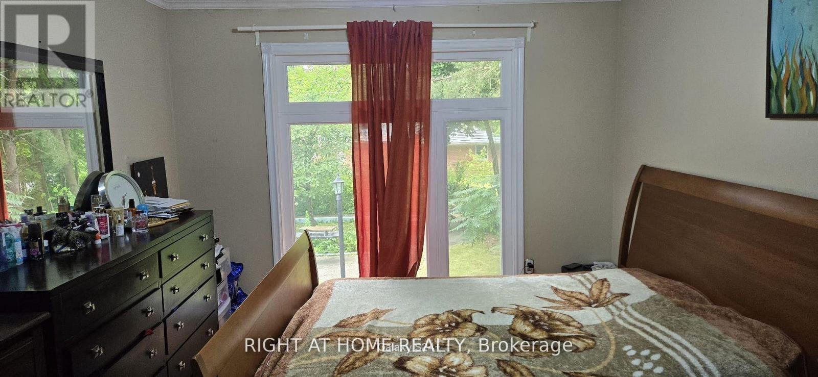 128 WOODWARD AVENUE - 5