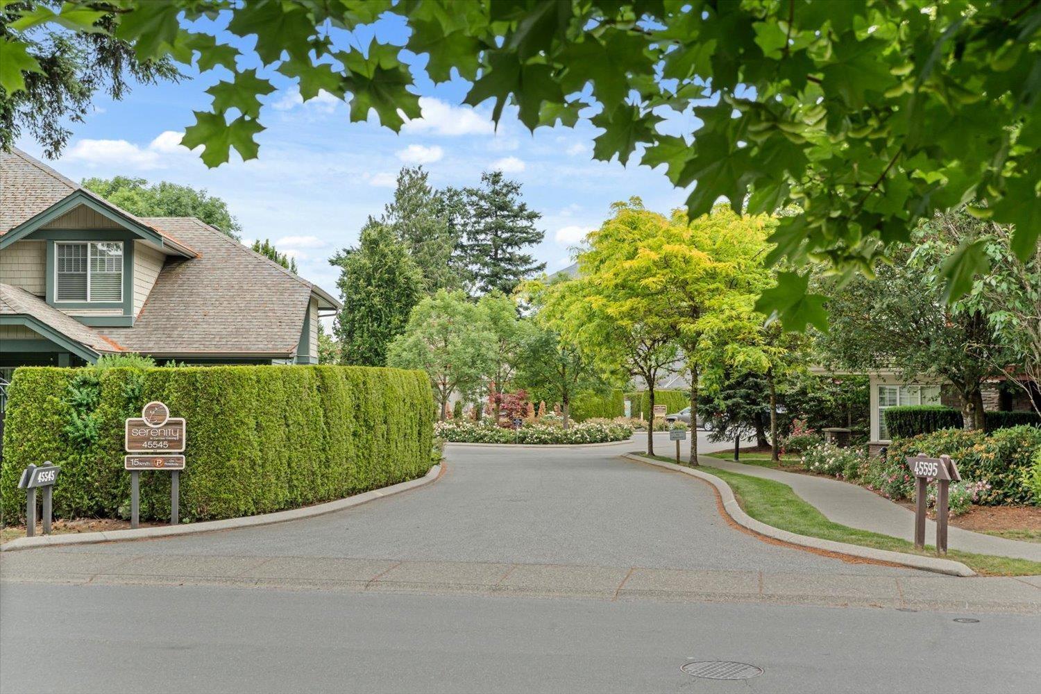 20 45545 TAMIHI WAY, Garrison Crossing, Chilliwack