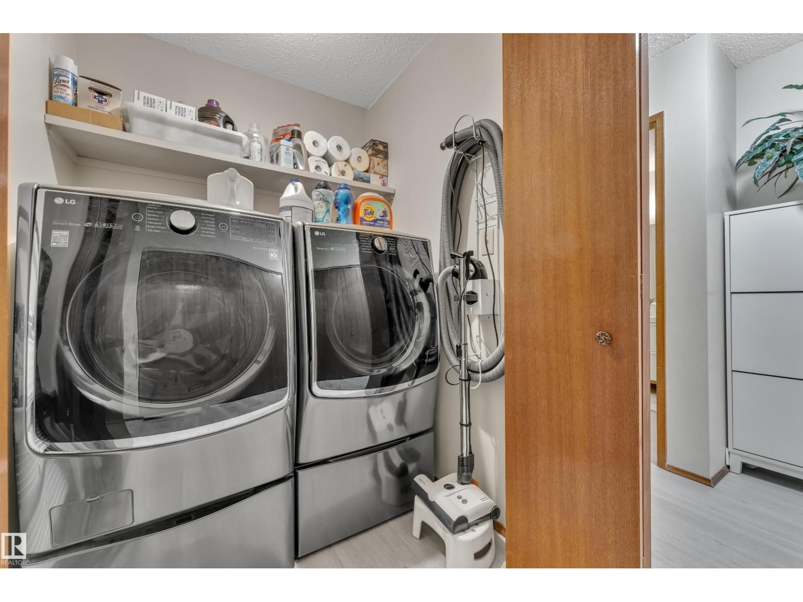 10532 154 AV NW - 24