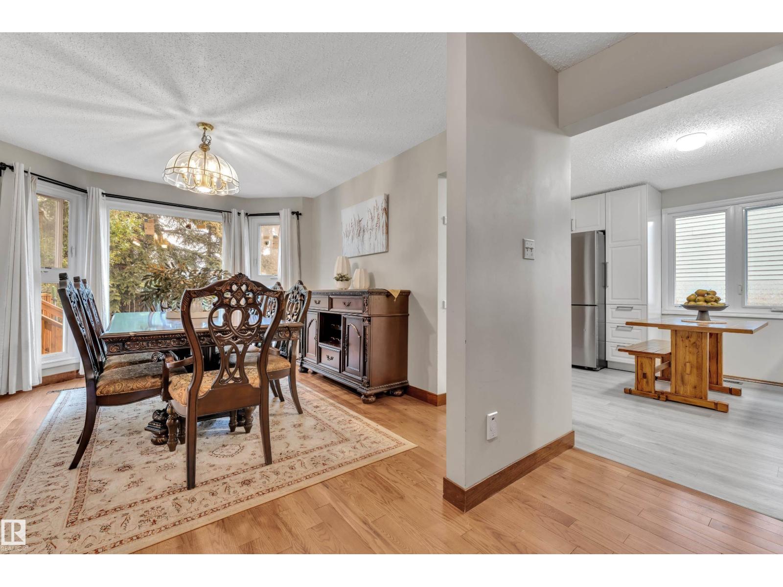10532 154 AV NW - 17
