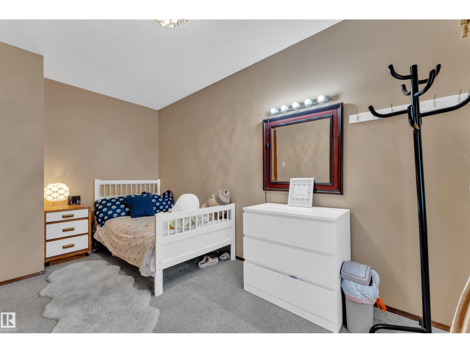 10532 154 AV NW - 30