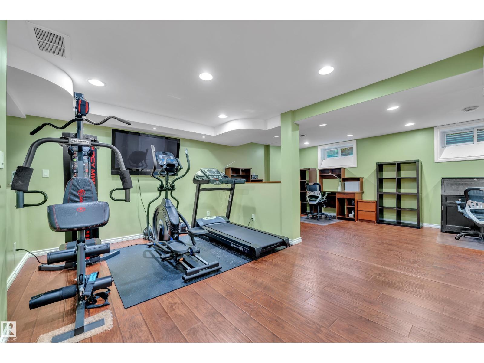 10532 154 AV NW - 39