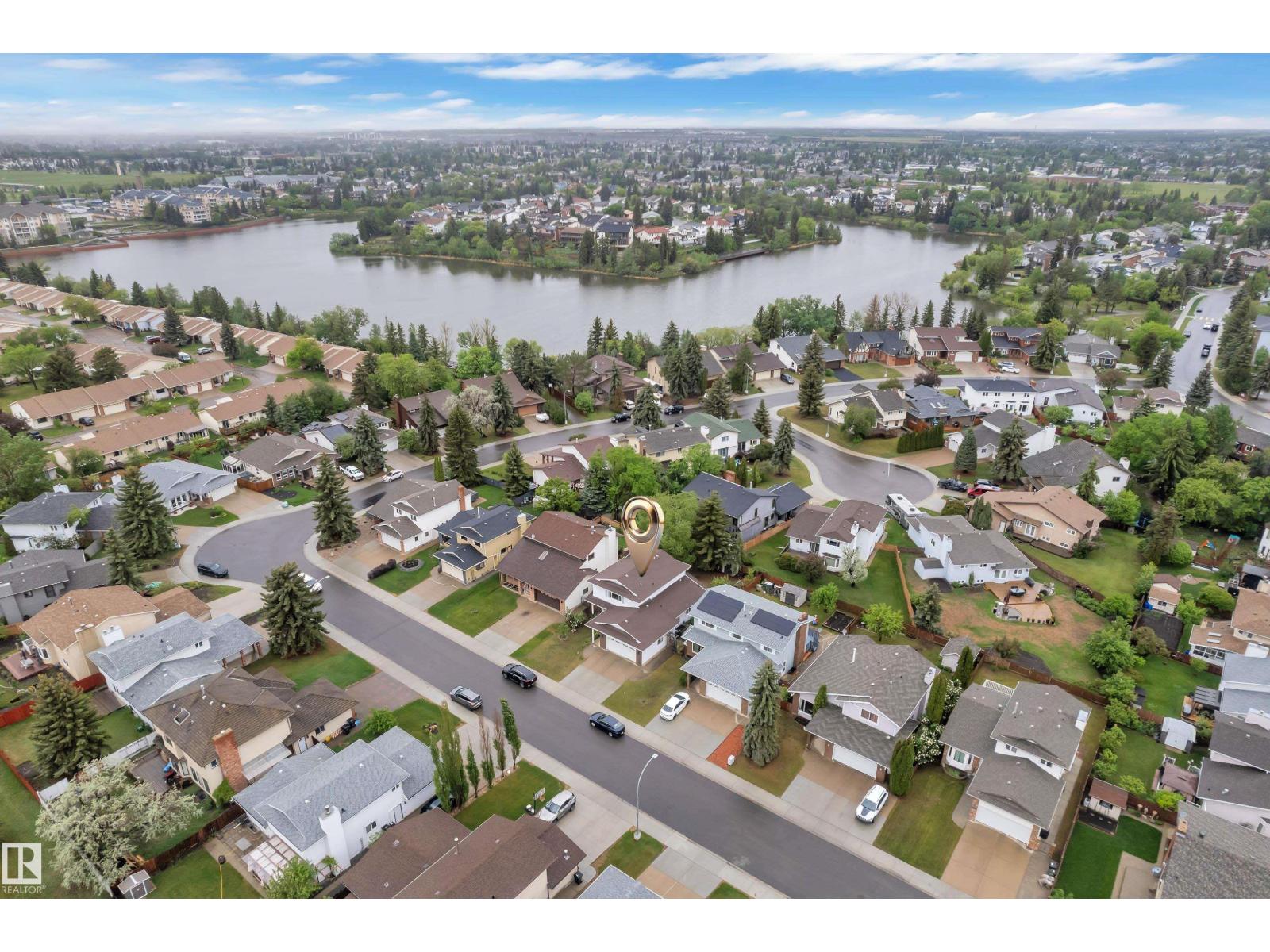 10532 154 AV NW - 5