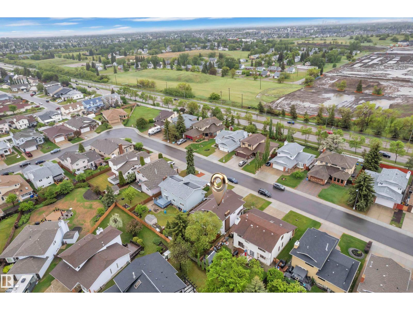 10532 154 AV NW - 52