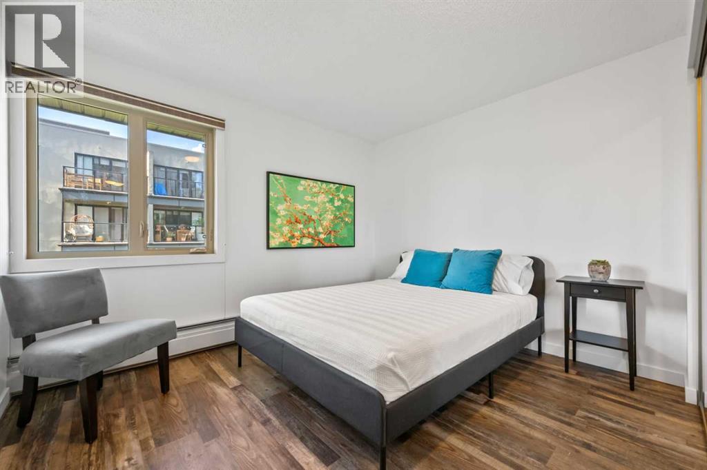 #410 130 25 Avenue SW - 25