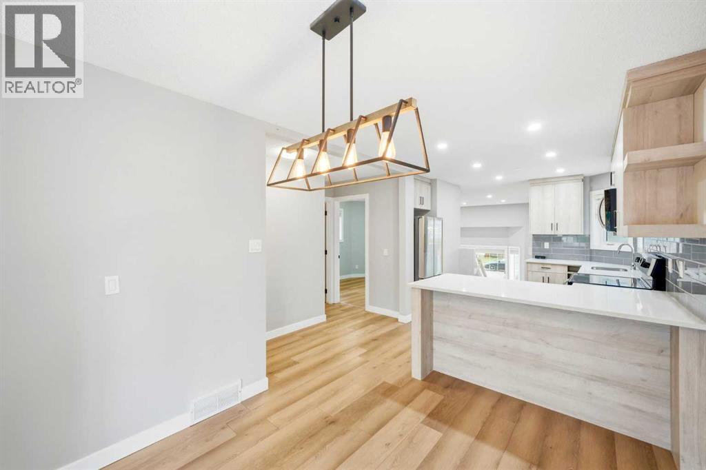 115 Coverdale Way NE - 14