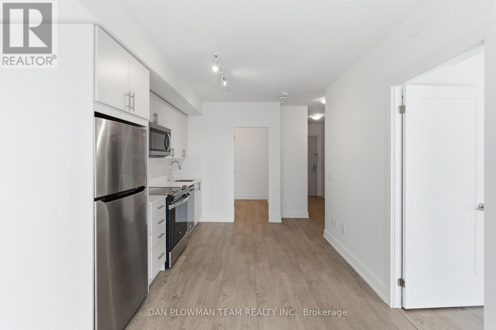 #515 2550 SIMCOE STREET N - 10