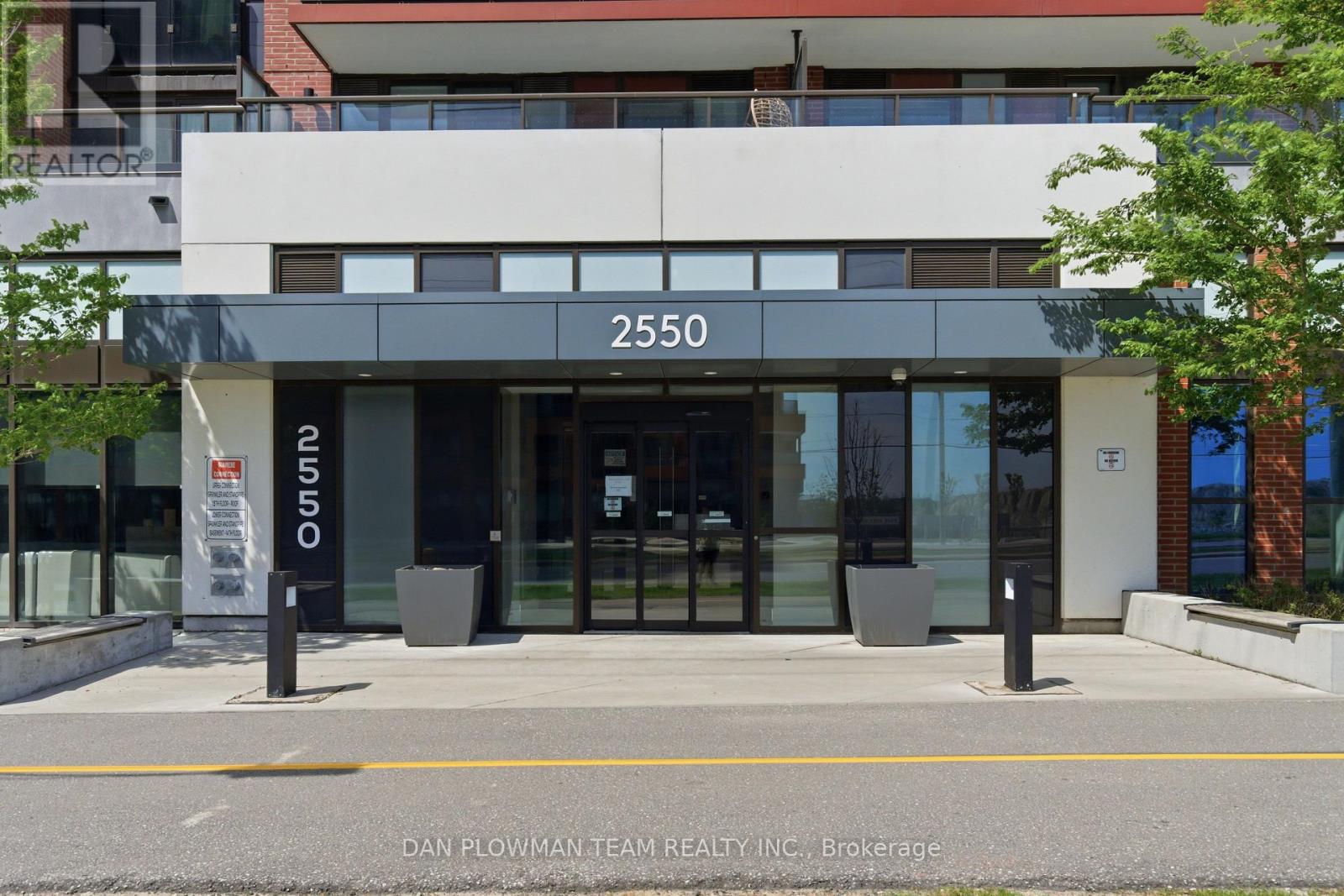 #515 2550 SIMCOE STREET N - Image 3