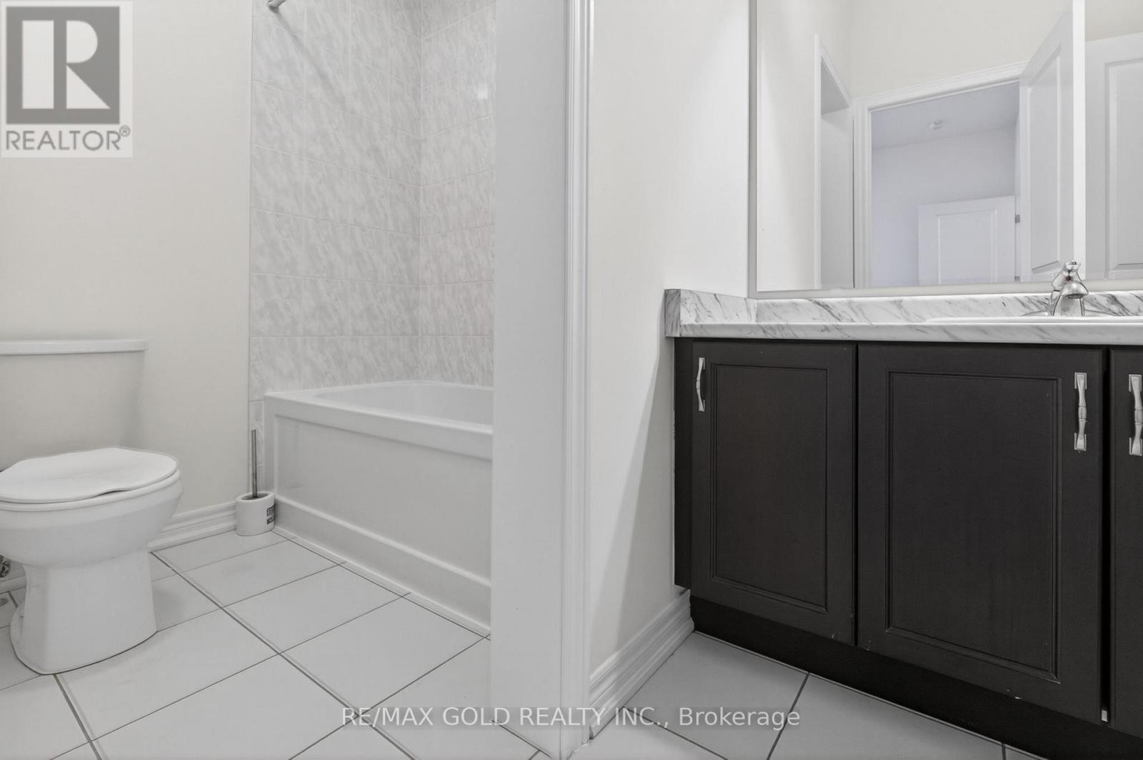 556 BRISDALE DRIVE - 12