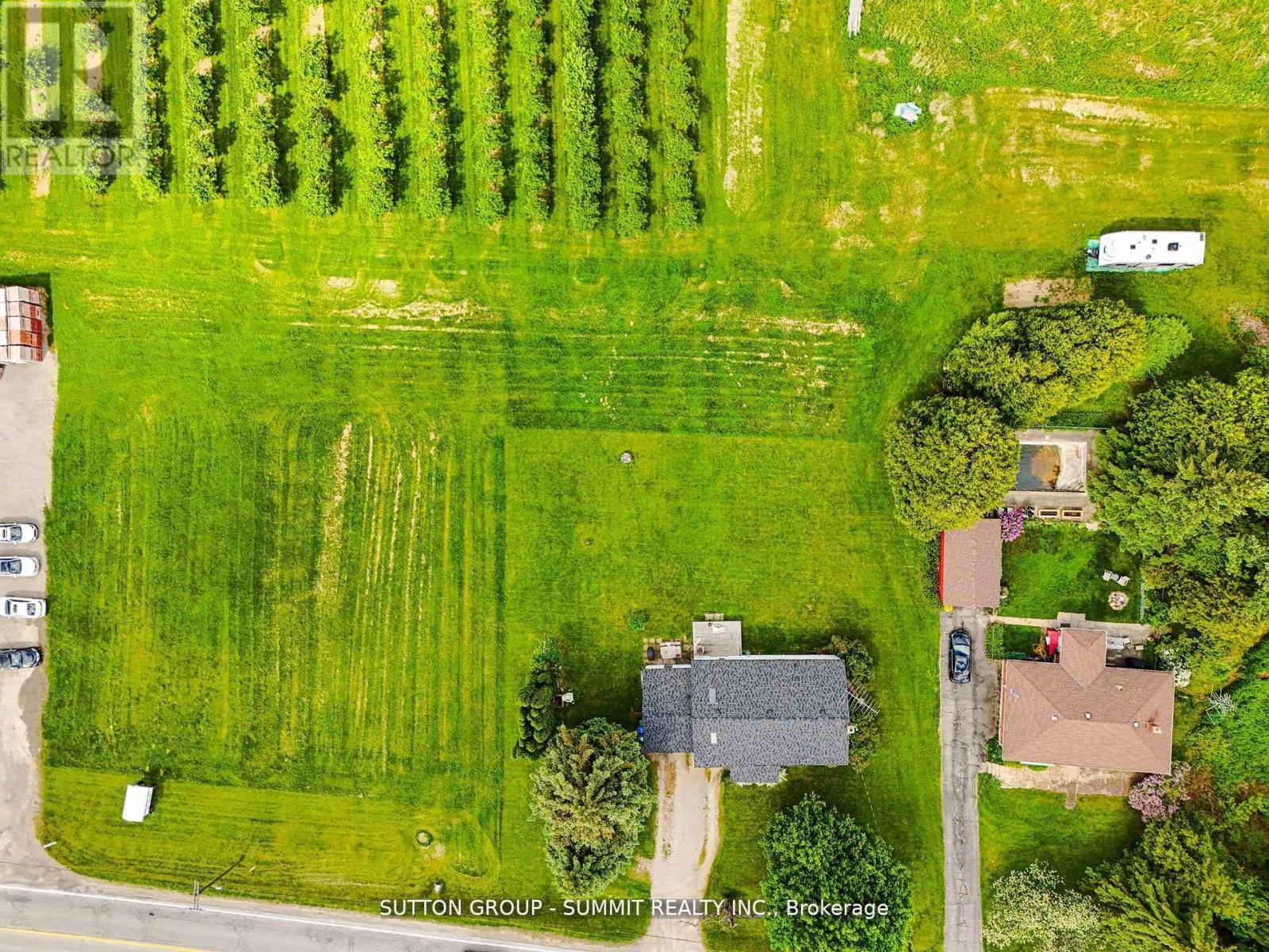 8555 HERITAGE ROAD - 33