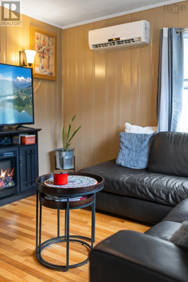 6091 Leeds Street - 9