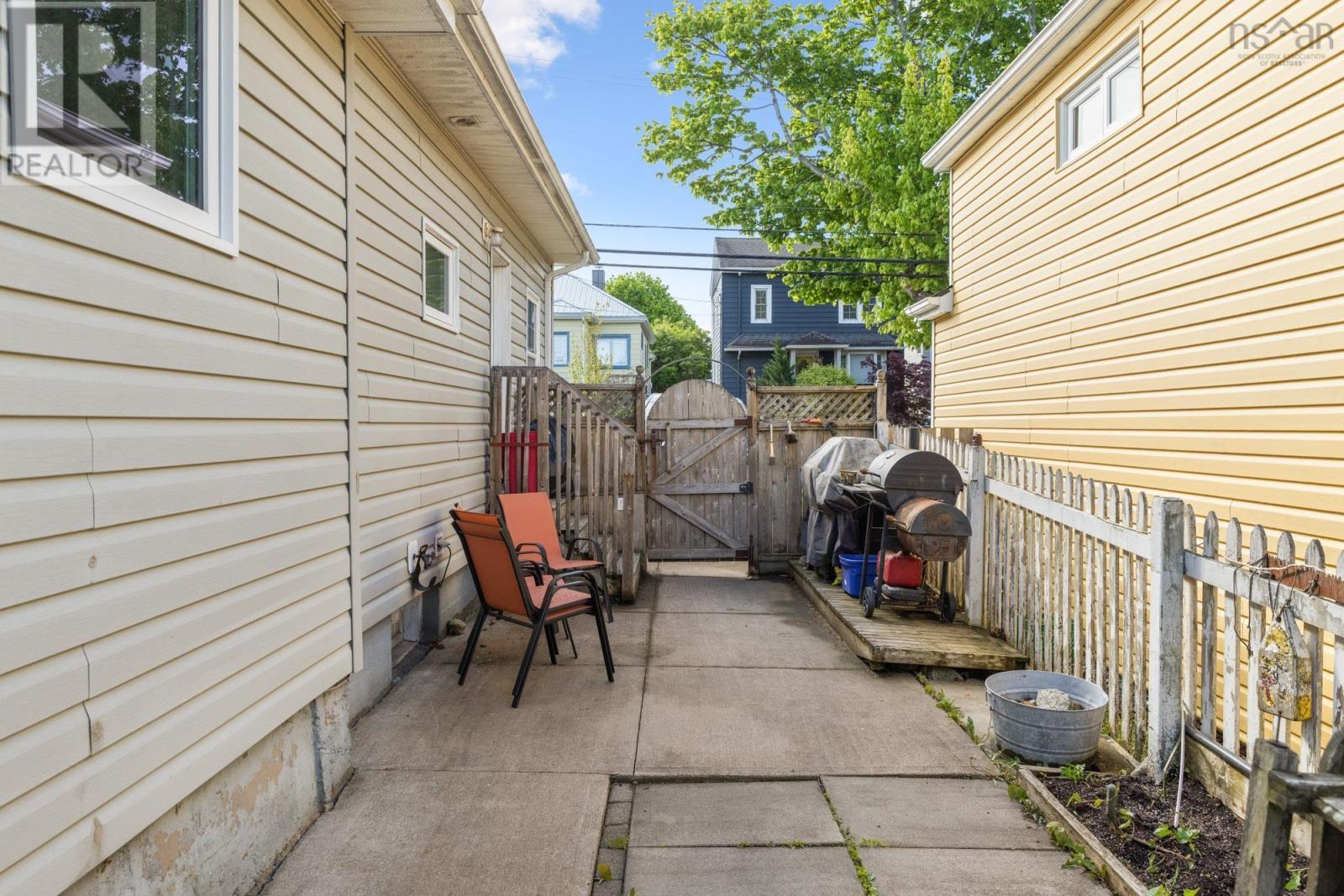 6091 Leeds Street - 33