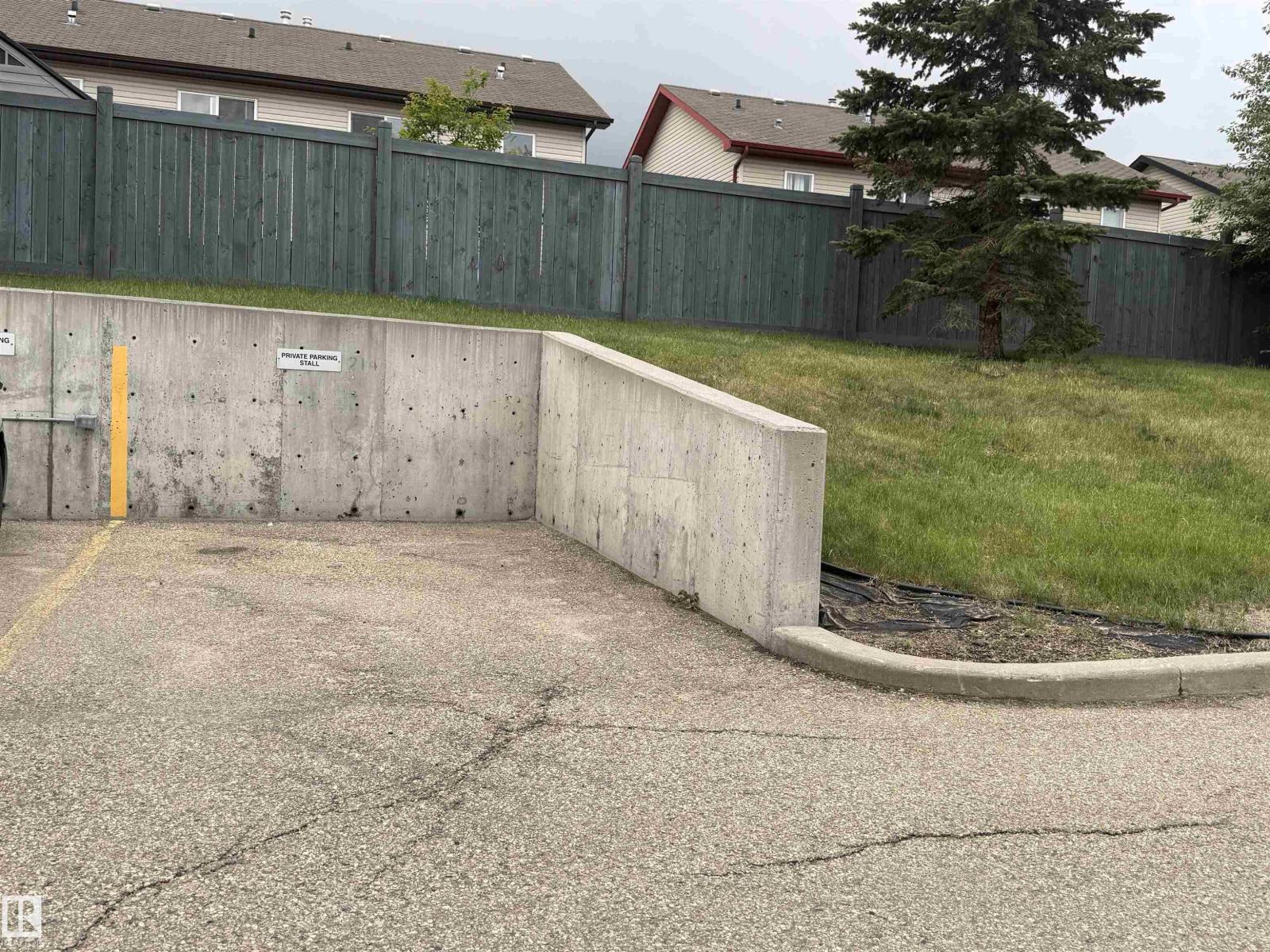 #414 5951 165 AV NW - 41