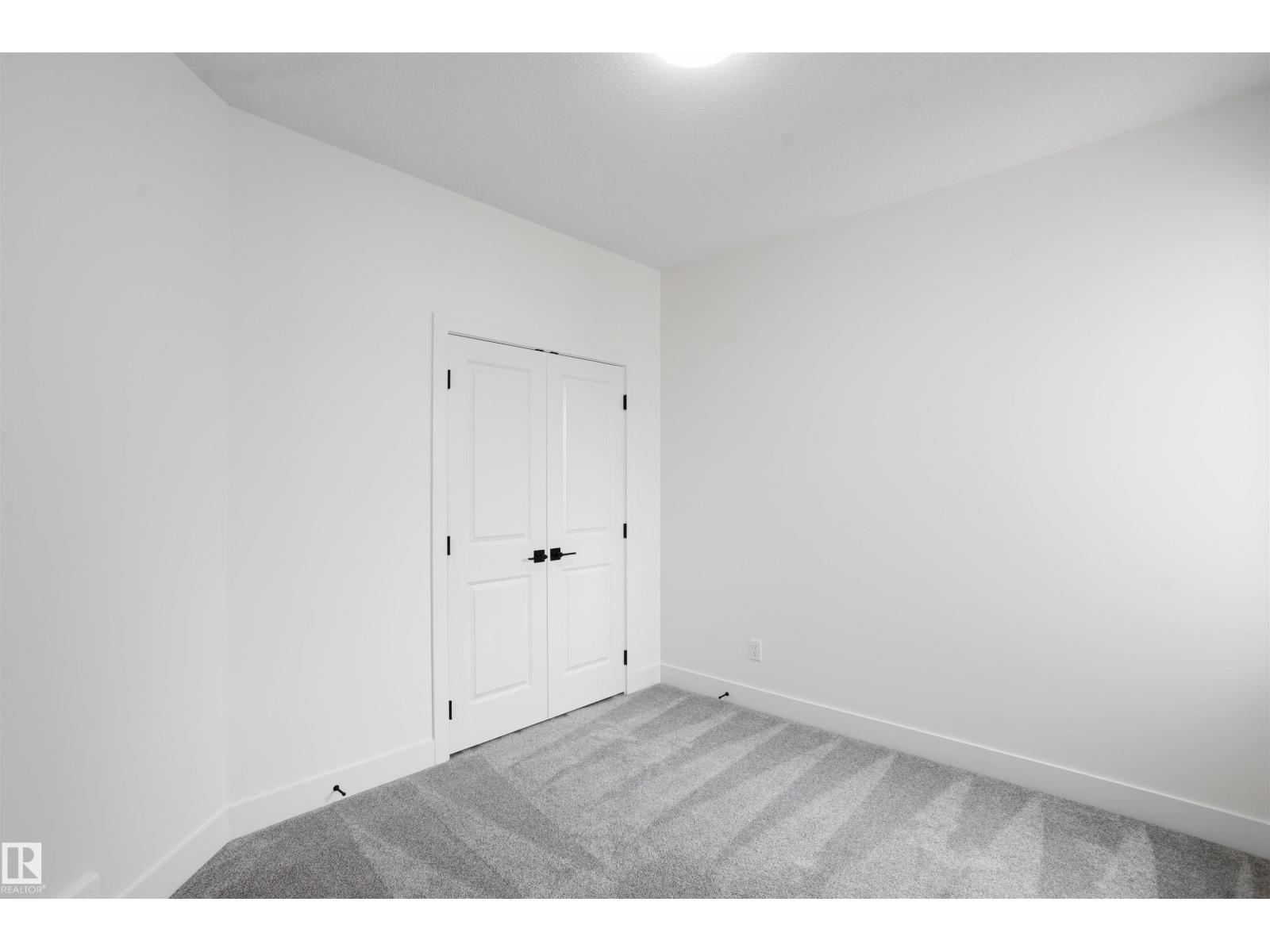 3036 8 AV SW - 23