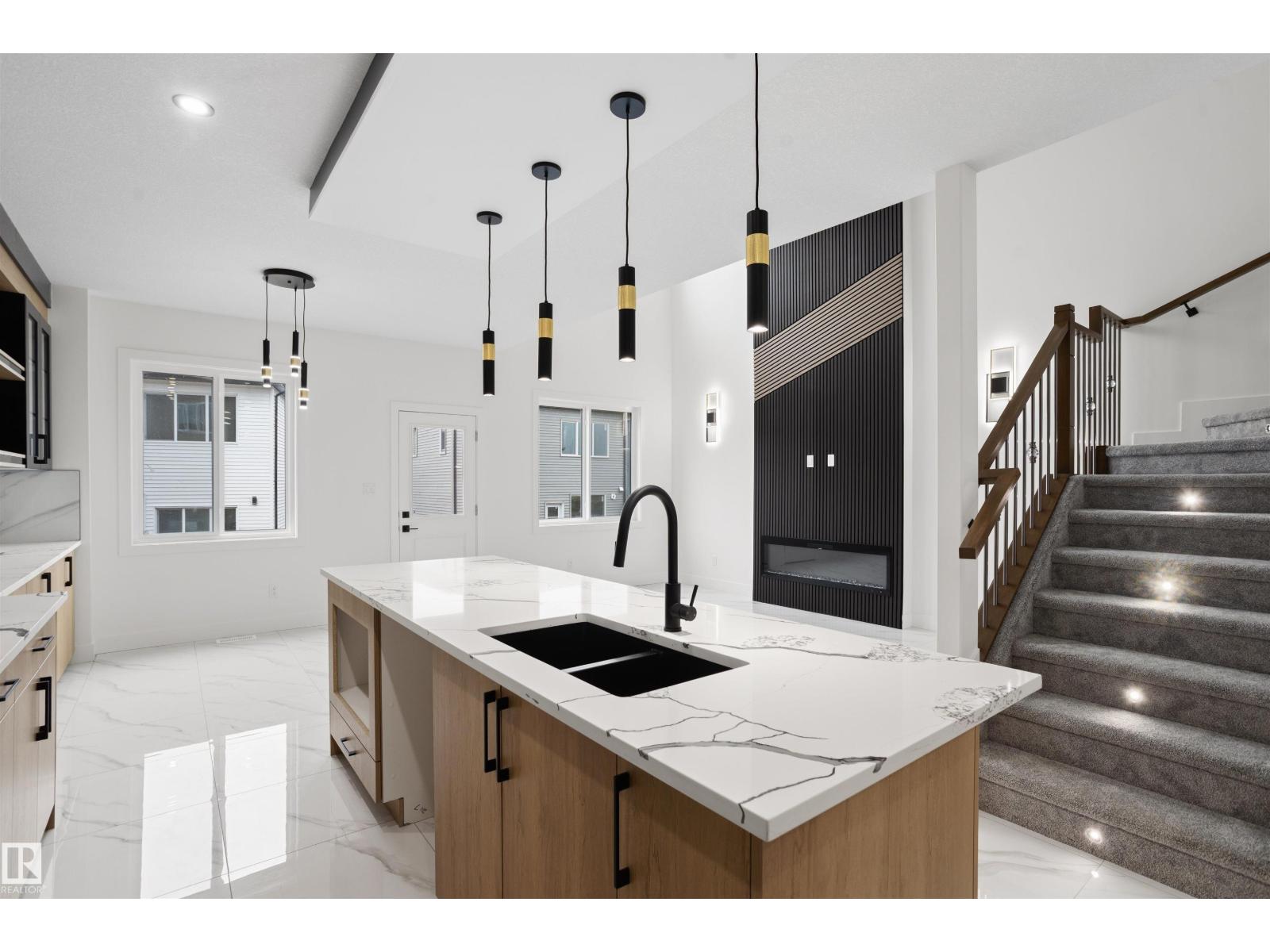 3036 8 AV SW - 7