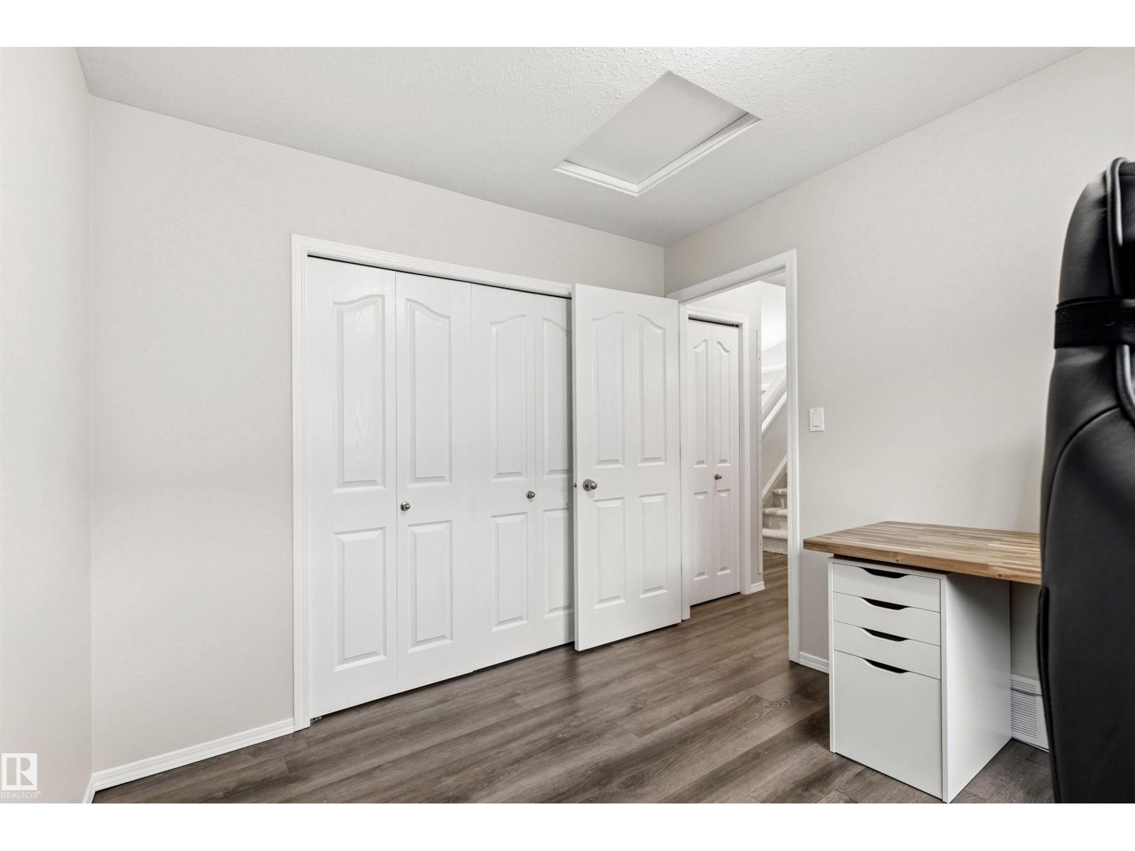 24 EGERLAND PL - 33