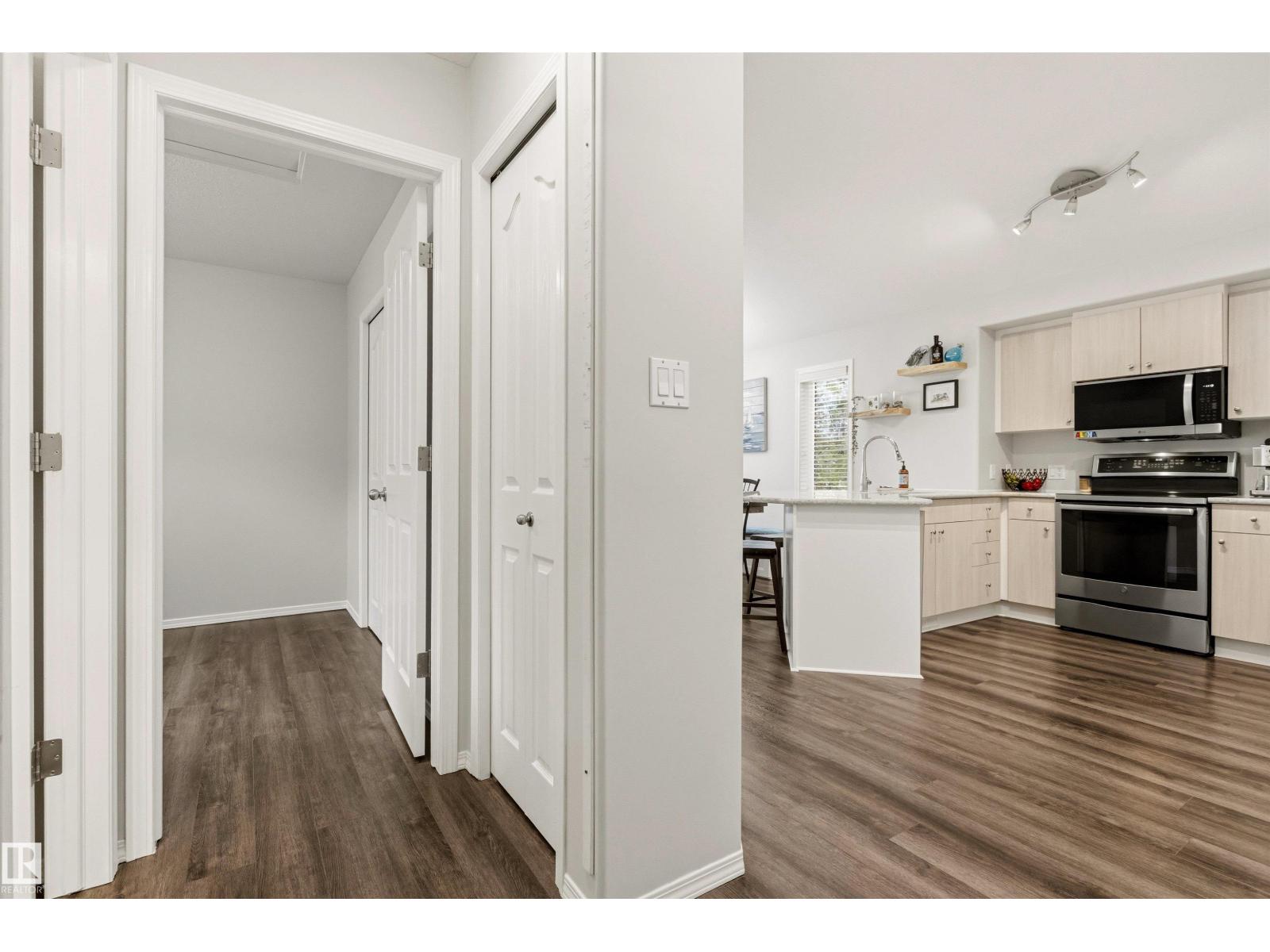 24 EGERLAND PL - 34