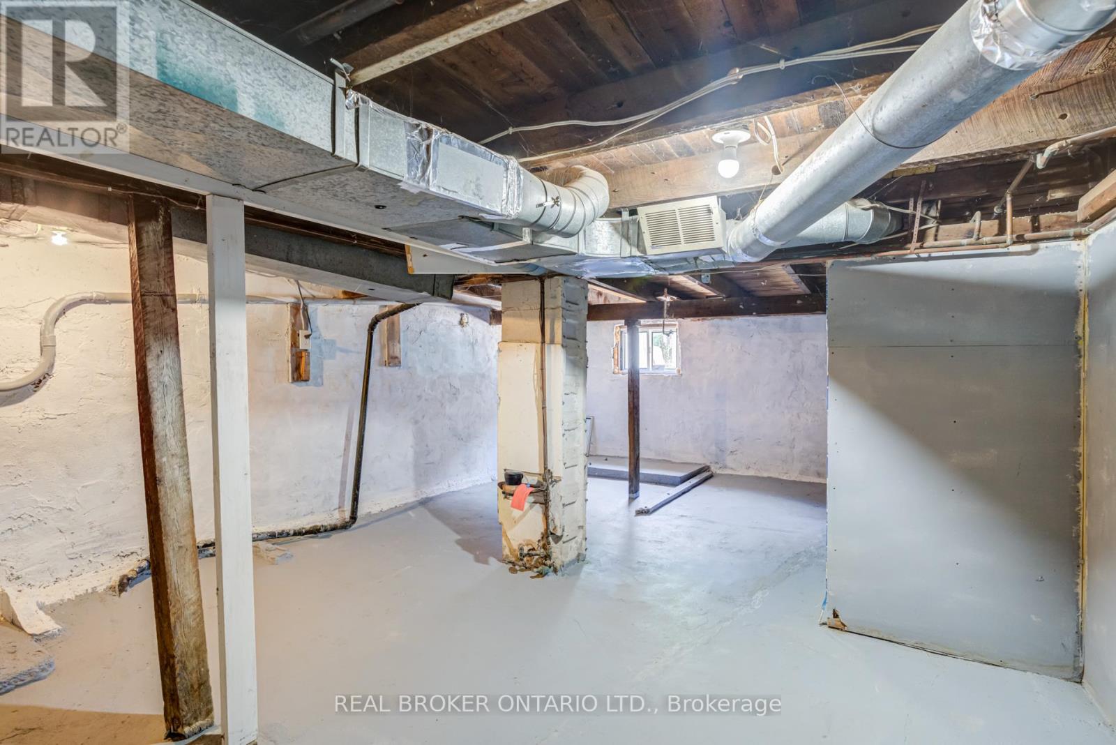 127 BARNESDALE AVENUE N - 30