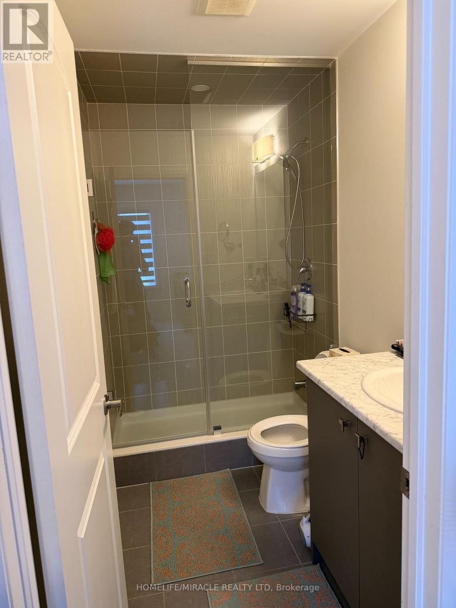 27 CENTRAL MKT DRIVE - 12