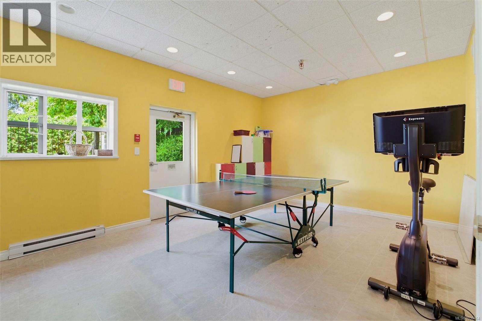 #202 1246 Fairfield Rd - 29