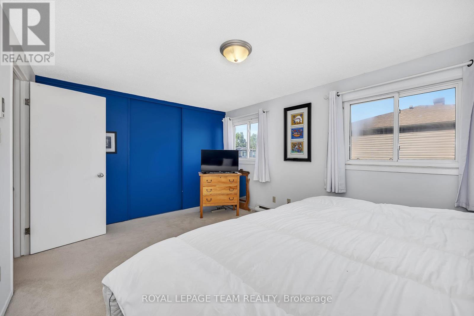 #25 3105 STOCKTON DRIVE - 26