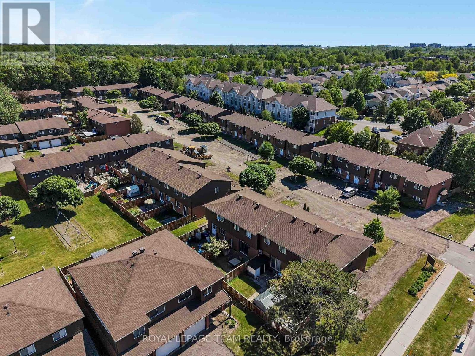#25 3105 STOCKTON DRIVE - 44